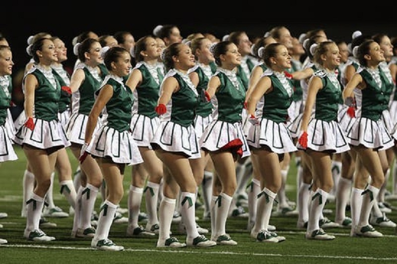 Uppvisning med cheer-leader